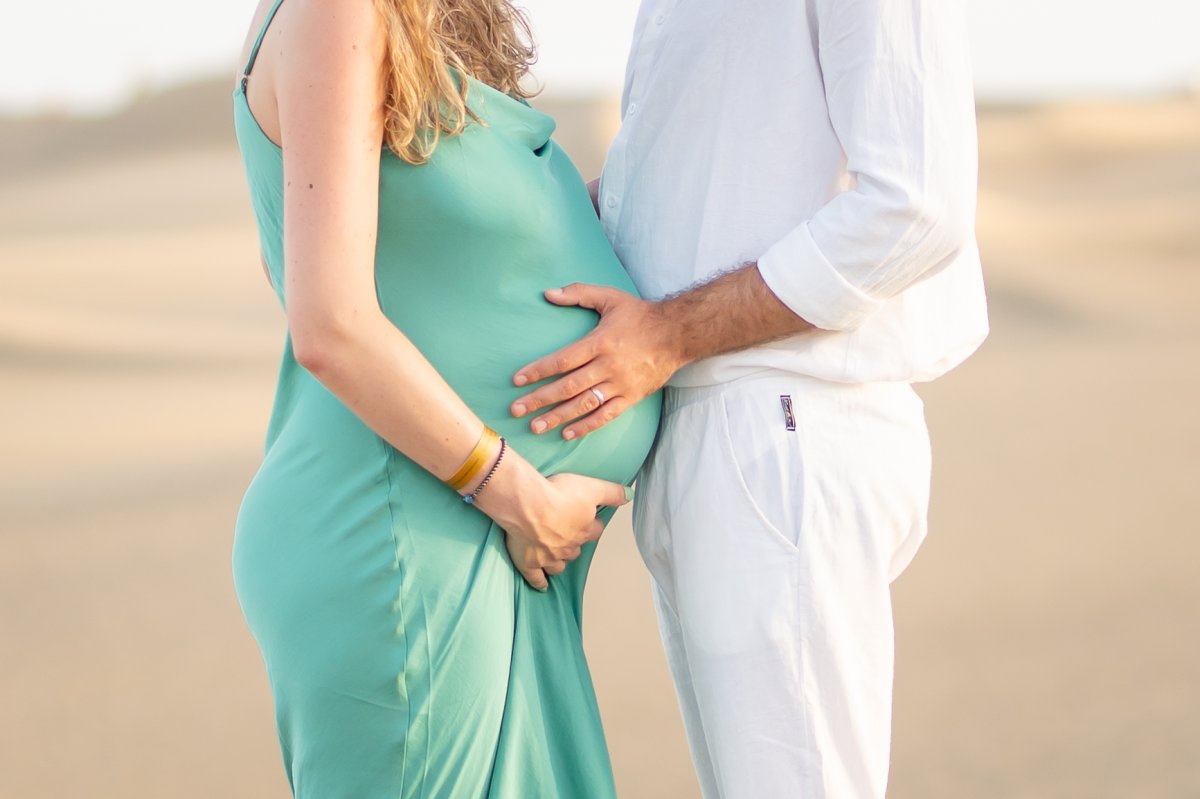 Photographe de famille à Gran Canaria : Des moments de complicité à chérir Découvrez nos séances photo de famille à Gran Canaria. Des moments de complicité et de bonheur à chérir pour toujours. Réservez dès maintenant pour une expérience mémorable!