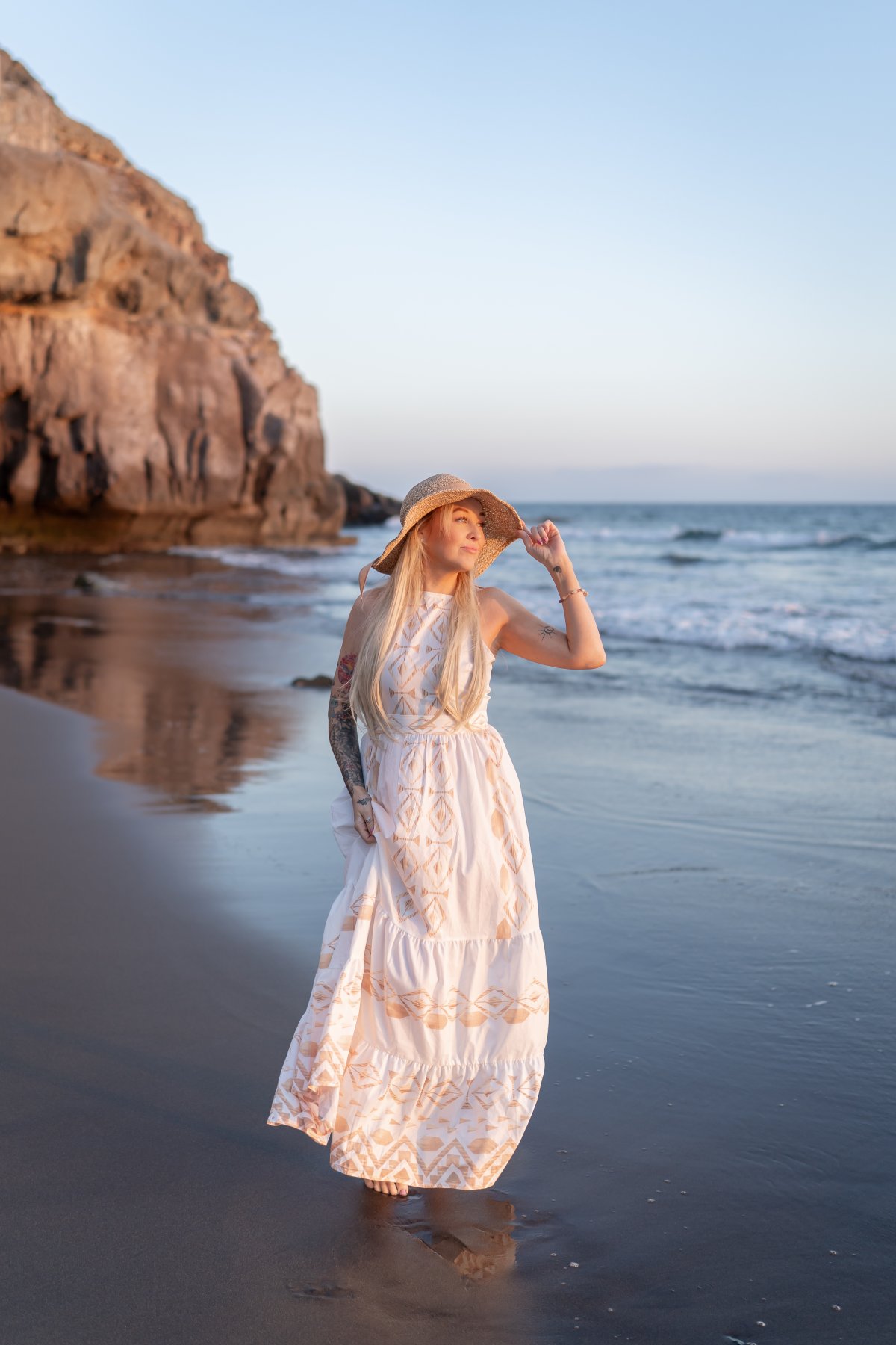 Love Story à Gran Canaria : Capturer l'amour dans des décors paradisiaques Laissez-nous capturer votre Love Story à Gran Canaria. Des moments romantiques et intimes dans des décors paradisiaques. Réservez votre séance dès aujourd'hui!